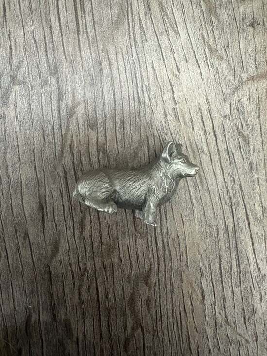 Raincliffe Potter Other - Raincliffe Potter Pewter Corgi Dog Figurine